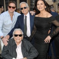 Catherine Zeta-Jones i Kirk Douglas