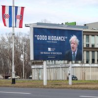 Sarkastičan plakat o (ne)poznavanju engleskog jezika hrvatske veleposlanice pri EU