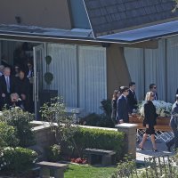 Sprovod Kirka Douglasa u Los Angelesu