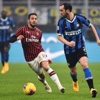 Inter (Diego Godin) - Milan (Hakan Calhanoglu)