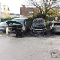 zapaljeni automobili