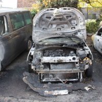 zapaljeni automobili