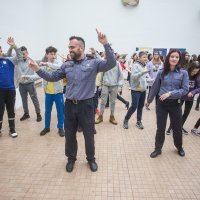 Policija zaplesala sa školarcima u sklopu projekta 'Živim život bez nasilja'