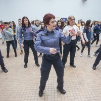 Policija zaplesala sa školarcima u sklopu projekta 'Živim život bez nasilja'