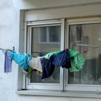 Zagreb: Očevid u stanu u kojem je priveden muškarac koji je povezan sa smrću maloljetnice