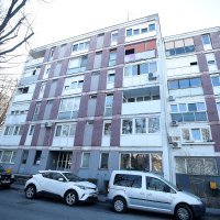 Zagreb: Očevid u stanu u kojem je priveden muškarac koji je povezan sa smrću maloljetnice