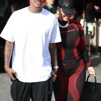 Alexander 'AE' Edwards i Amber Rose