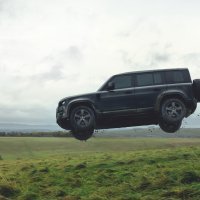 Land Rover Defender na snimanju novog filma o Jamesu Bondu