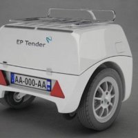 Prikolica s dodatnom baterijom