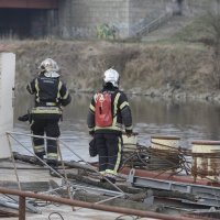 Zagreb: Vatrogasci i policija u potrazi za čovjekom koji je skočio s mosta
