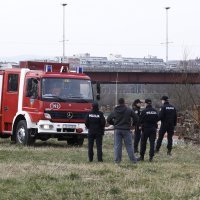 Zagreb: Vatrogasci i policija u potrazi za čovjekom koji je skočio s mosta