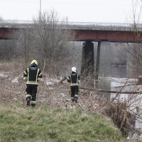 Zagreb: Vatrogasci i policija u potrazi za čovjekom koji je skočio s mosta