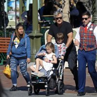 Alec Baldwin s djecom