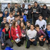 Dinamovci se družili s djecom