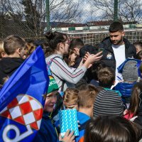 Dinamovci se družili s djecom