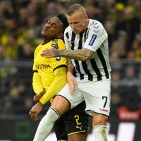 Borussia Dortmund (Dan-Axel Zagadou) – Freiburg (Jonathan Schmid)
