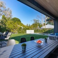 Dom Melisse McCarthy