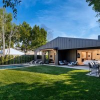 Dom Melisse McCarthy