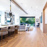 Dom Melisse McCarthy