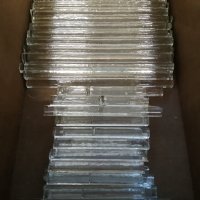 Radovi na umjetničkoj instalaciji Kapi u tvornici, staklo za instalaciju