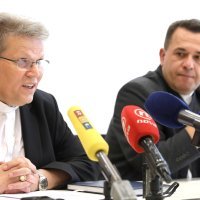 Iustitia et pax, nadbiskup Đuro Hranić i Vladimir Dugalić