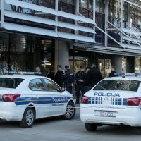 Policija je evakuirala zgradu na Miramarskoj cesti zbog dojave o bombi