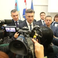 Andrej Plenković zajedno s timom "Odvažno za Hrvatsku" posjetio Knin