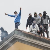 Prosvjed talijanskih zatvorenika i njihovih obitelji zbog zabrane posjeta