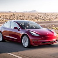 Tesla Model 3 (2017.)