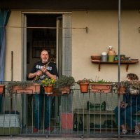 Talijani vrijeme u karanteni krate pjevanjem