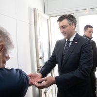 Zagreb: Andrej Plenković glasovao na unutarstranačkim izborima HDZ-a