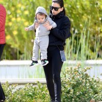 Eva Longoria sa suprugom i sinom