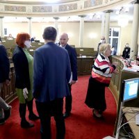 Sjednica zagrebačke Skupštine u vrijeme epidemije koronavirusa