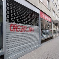 Zagreb: Tek pokoji građanin na ulicama grada, ceste i trgovi pusti