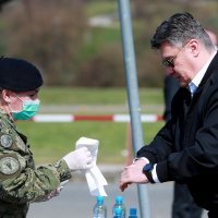 Zagreb: Predsjednik Zoran Milanović obišao je kamp ispred KB Dubrava