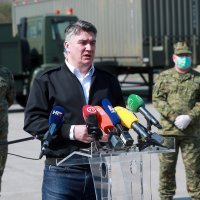 Milanović i Krstičević održali konferenciju nakon obilaska šatorske bolnice ispred KB Dubrava