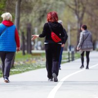 Zagreb: Unatoč preporukama da ne izlaze iz stanova pojedini građani šeću Bundekom