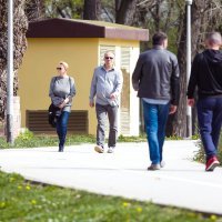 Zagreb: Unatoč preporukama da ne izlaze iz stanova pojedini građani šeću Bundekom