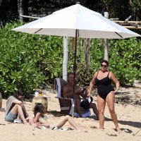 Pierce Brosnan s obitelji na Havajima