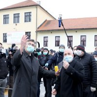 Plenković sa suradnicima obišao područje Čučerja