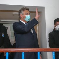 Plenković obišao Studentski dom Cvjetno naselje