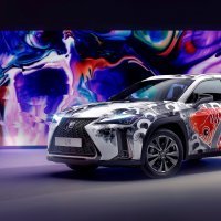 Tetovirani Lexus UX