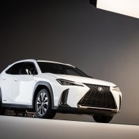 Lexus UX prije tetoviranja