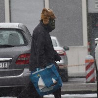 Koronavirus: Karlovčani s maskama