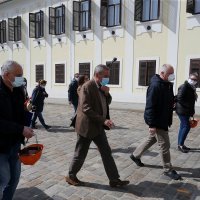 Zagreb: Gradonačelnik Milan Bandić obišao crkvu sv. Marka oštećenu u potresu