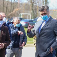 Andrej Plenković obišao Krapinsko Zagorsku županiju koja je bila pogođena potresom
