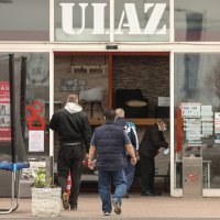 Pevex i Bauhaus ponovno rade