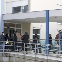 Gužva ispred Klinike za onkologiju KBC-a Split