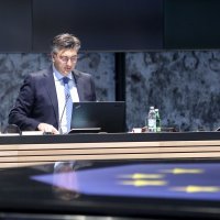 Vlada donosi travanjski paket mjera za pomoć gospodarstvu