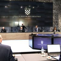 Vlada donosi travanjski paket mjera za pomoć gospodarstvu